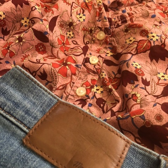 Women's Free Assembly Rose Floral Print Top / Blouse Size L - Picture 2 of 16